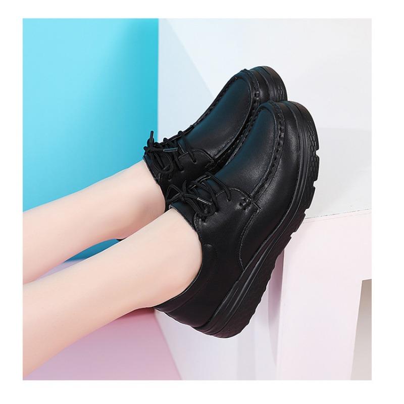 Autumn and Winter Tie Up Versatile Nurse Shoes for Women Soft Sole Breathable Thick Sole Anti Slip Fashionable and Comfortable Flat Shoes for Women