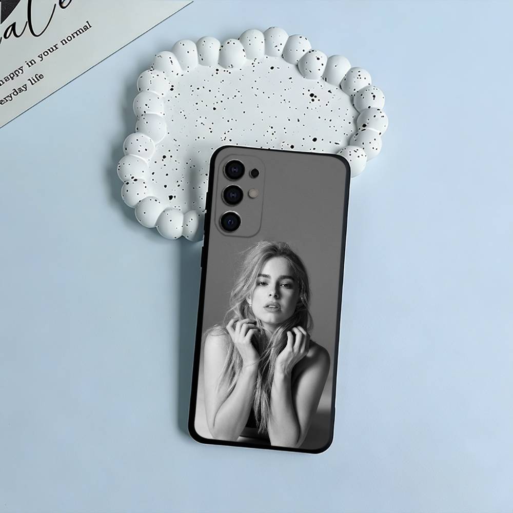 Addison- Rae Phone Case For Samsung S25,S24,S21,S22,S23,S30,Ultra,S20,Plus,Fe,Lite,Black Soft Silicone