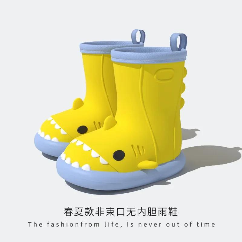 

Модные детские резиновые сапоги для мальчиков и девочек из ЭВА, нескользящие, уличные, с рисунком акулы, резиновые сапоги для детей, водонепроницаемая обувь, водные сапоги для девочек 14cm жёлтый