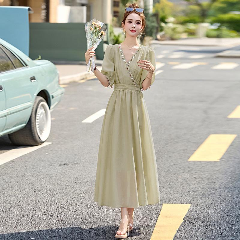 2025 Sommer Elegantes V-Ausschnitt A-Linien Kleid mit Einsätzen und hoher Taille ZQ2525