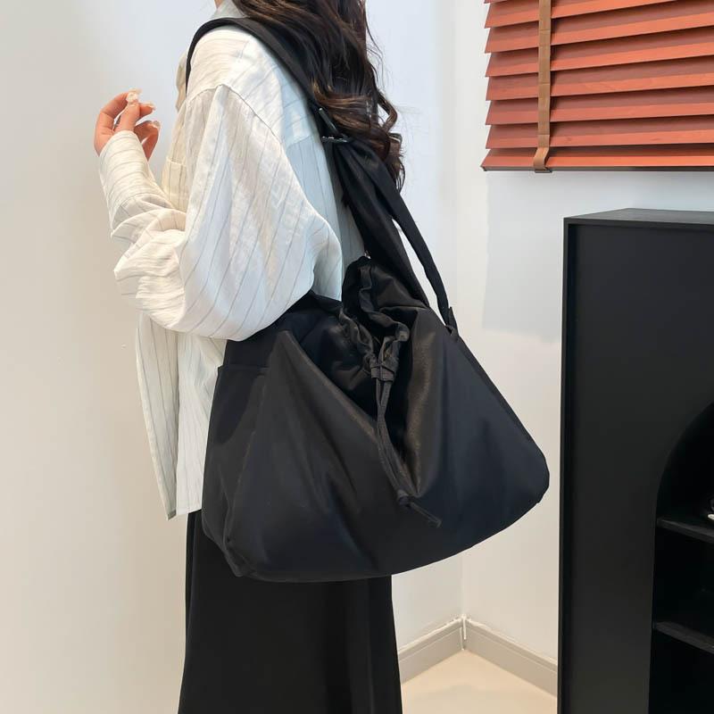 Leisure Large Capacity Bag, Women's New Fashionable Nylon Cloth Shoulder Crossbody Bag, Simple Commuting Tote Bag