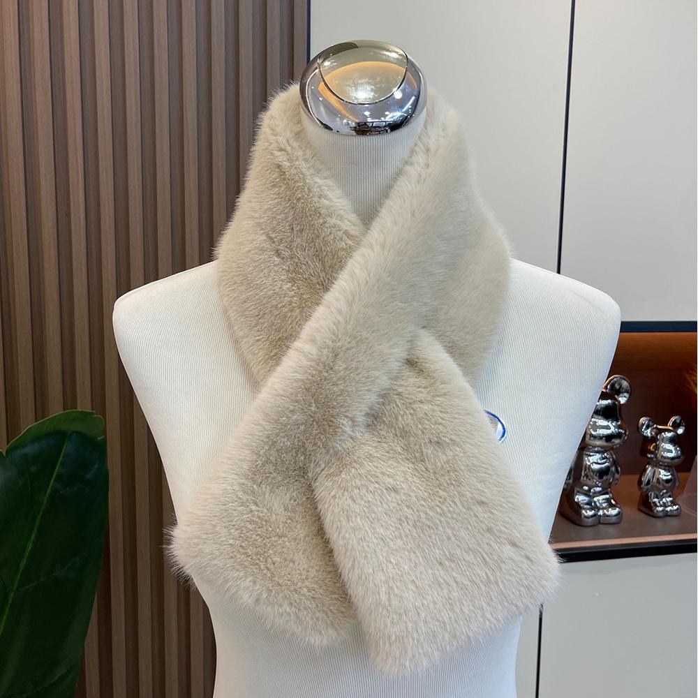 Pearl Faux Rabbit Fur Scarf Women Cute Neck Warmer Winter Warm Soft Furry Scarves Outdoor Windproof Cross Scarf Collar New