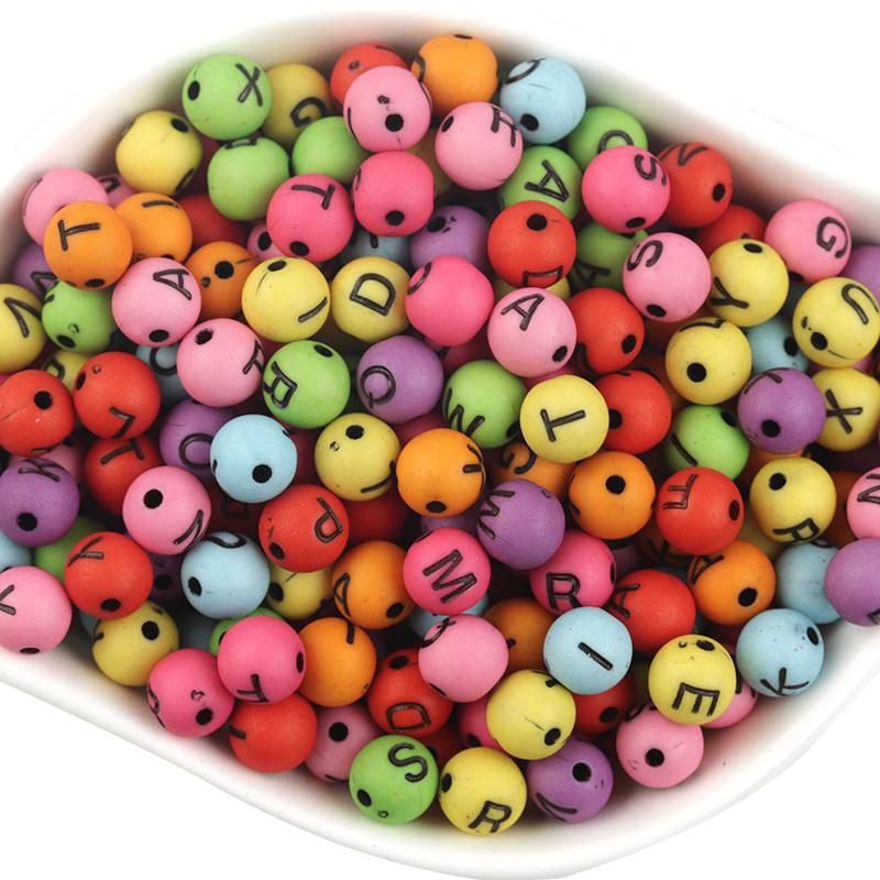 100pcs/Lot 8mm White Flat Acrylic Letter Beads Hole 1.6mm Round Bead For Bracelet Necklace DIY Women Jewelry Findings