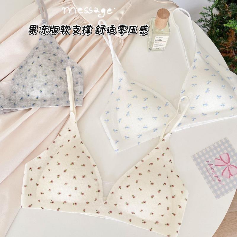 French Small Floral Triangle Cup Underwear Women's Small Breasts Gather and Close Secondary Breasts Soft Support Anti-sagging Cloud Seamless Bra