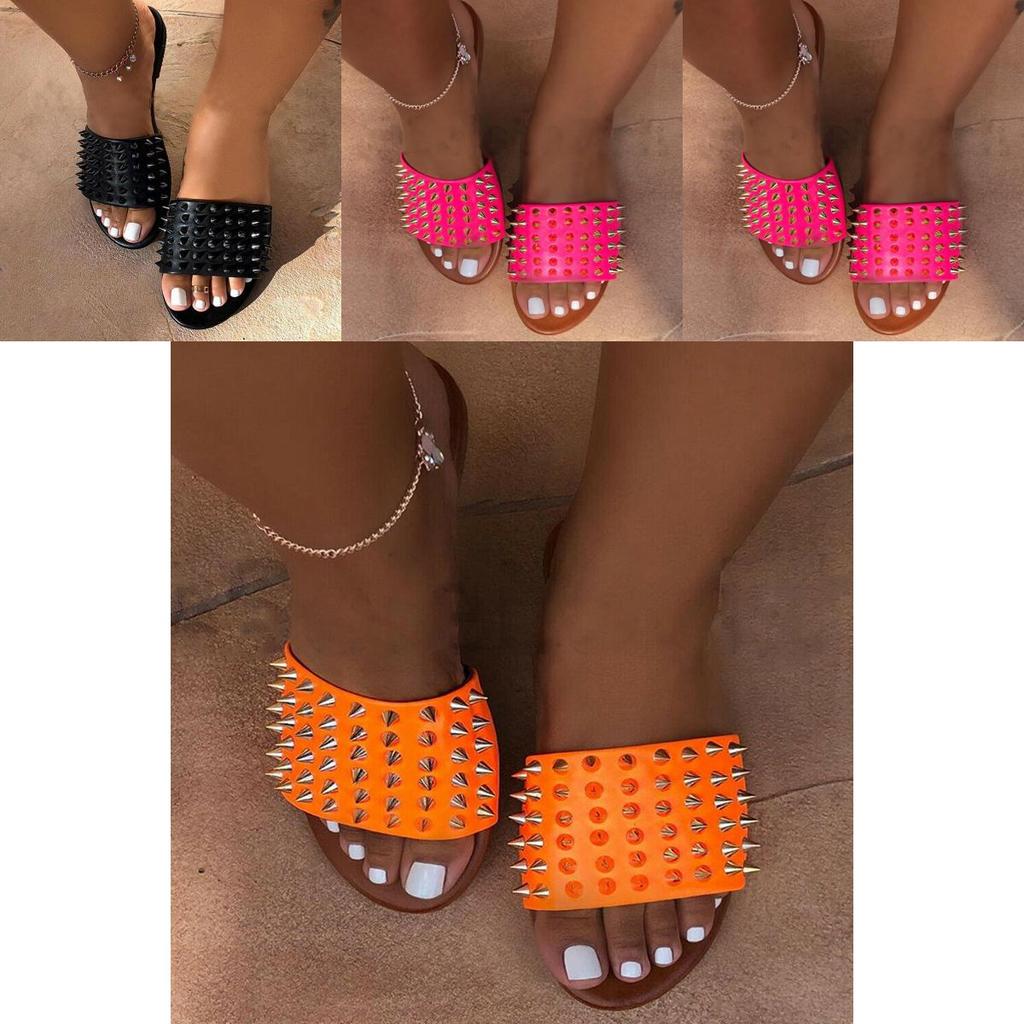 Stylish Women Sandals Casual Flat Rivet Design Slip-on Beach Shoes For Comfort