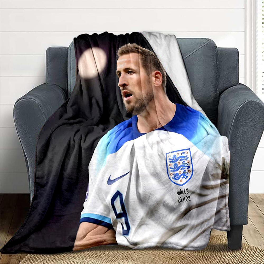1pc Brazilian Footballer Victory Flannel Blanket,Ultra Soft Warm Plush Throw for Home Bedroom Bed Sofa Cover Office Travel Picnic. MT071029