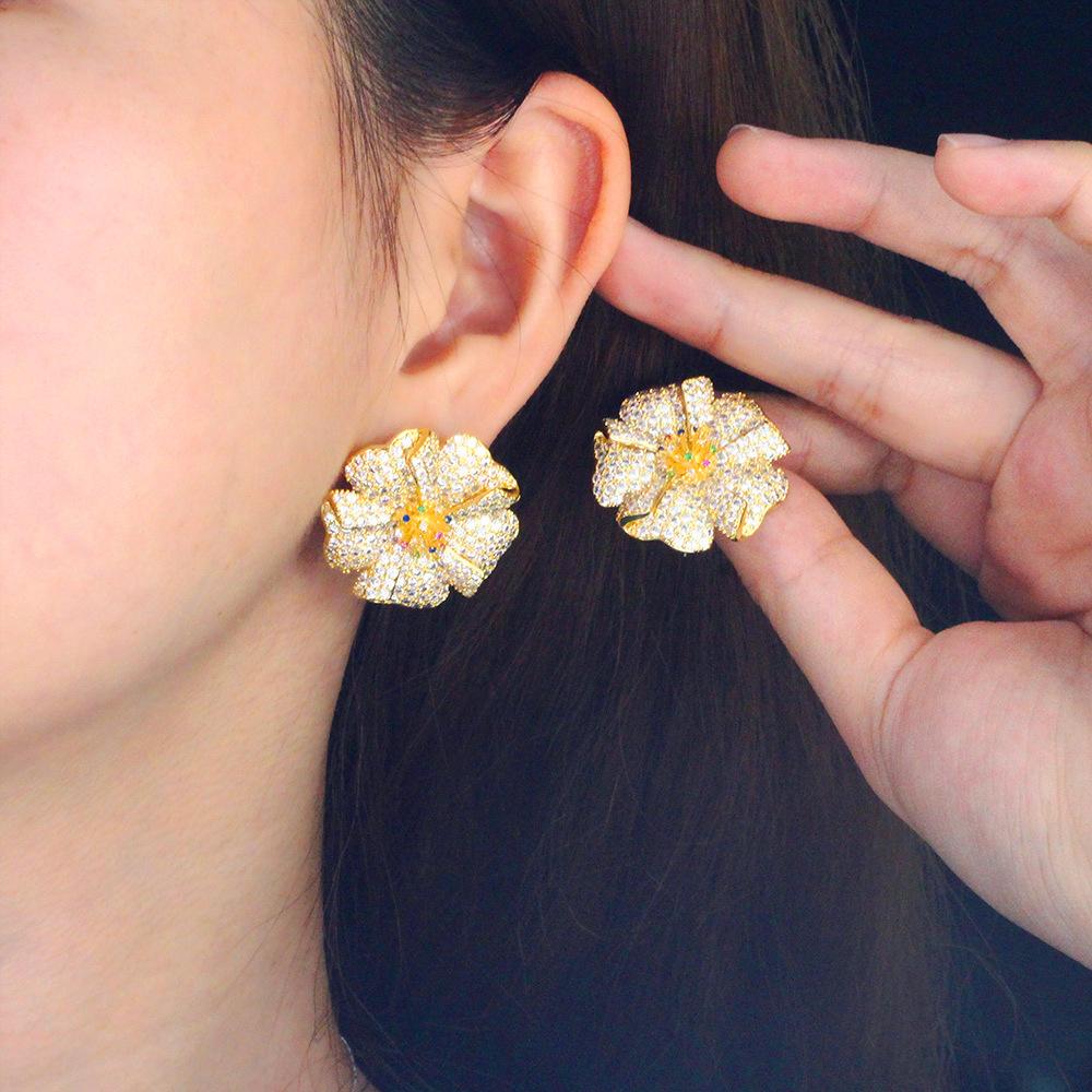 CMM Brilhante Micro Cubic Zirconia Pavimentado Africano Cor Ouro Grande Geométrico Flor Brincos para Mulheres Festa Wear