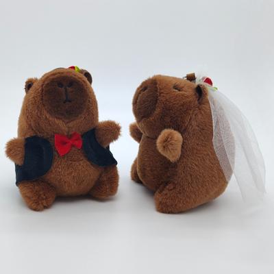 Kawaii Capybara Wedding Plush Toy Cute Cartoon Couple Keychain Bride and Groom Fluffy Doll Bag Decoration Car Key Ring Girl Gift