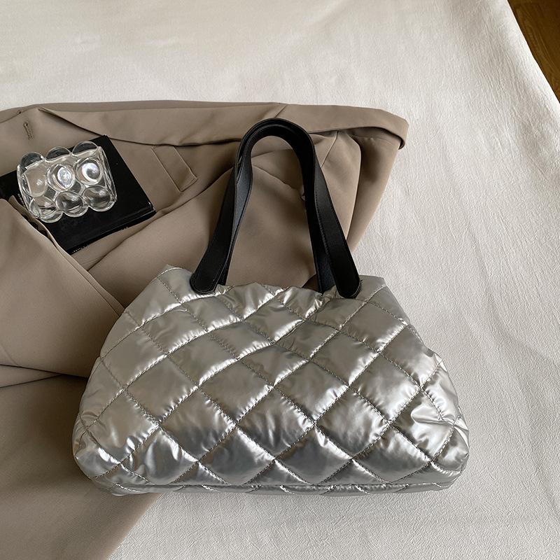 Glossy Cotton Bag, Fashionable Embroidery Thread Rhombus, Large-Capacity Bubble Women'S Bag, Casual Foreign Style, Shoulder Tote Bag.