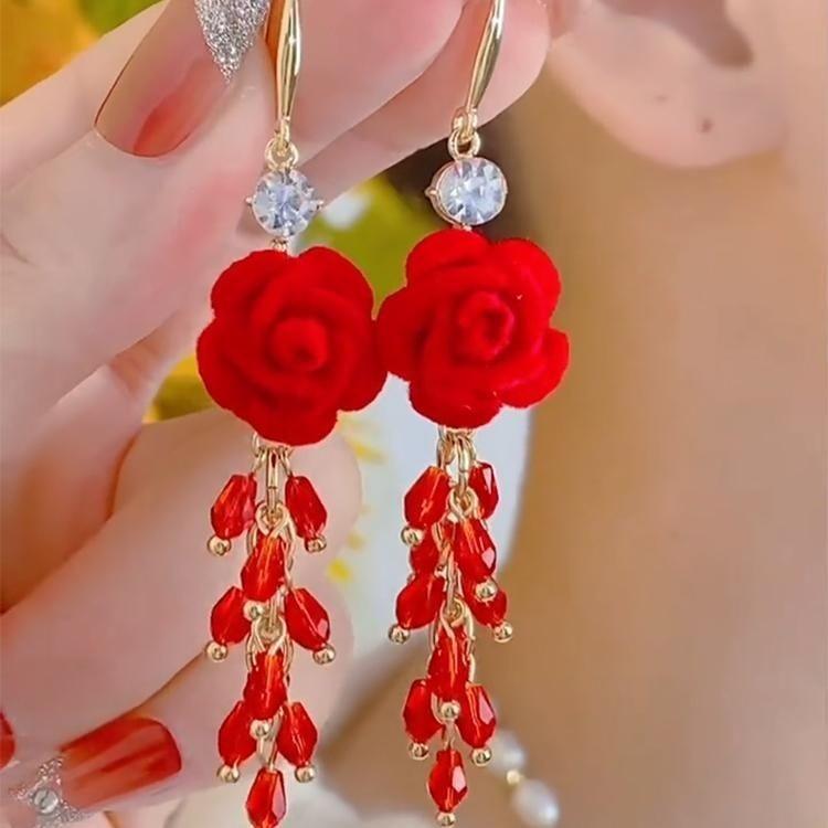 

Модные серьги для женщин Дамы красный
