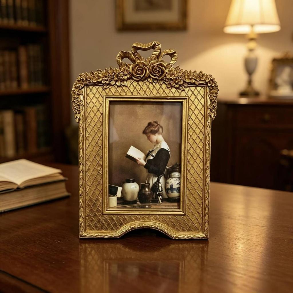 Tabletop Picture Frame Vintage Resin Ornate Design for Desk, Shelf