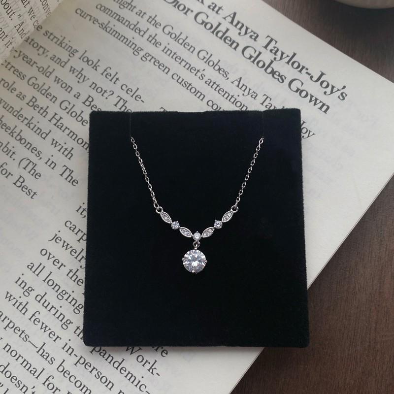 Sterling Silver Shining Starry River Zircon Necklace for Women - Niche Light Luxury Design Clavicle Chain, Perfect Goddess Festival Gift