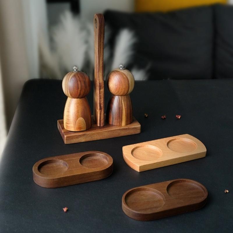Walnuts Wood Grinders Tray With High Edges Elegant Salts and Pepper Mill Holder for Mills and Shakers
