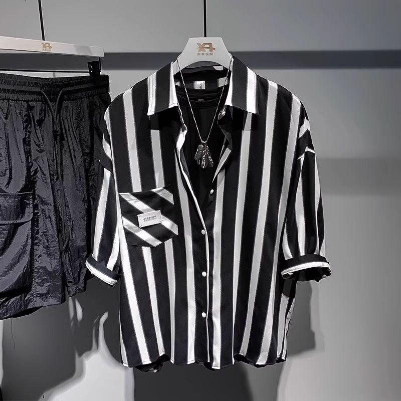 Japanese Retro Men's Black White Striped Five-point Sleeve Summer New Lapel Short-sleeved Shirt