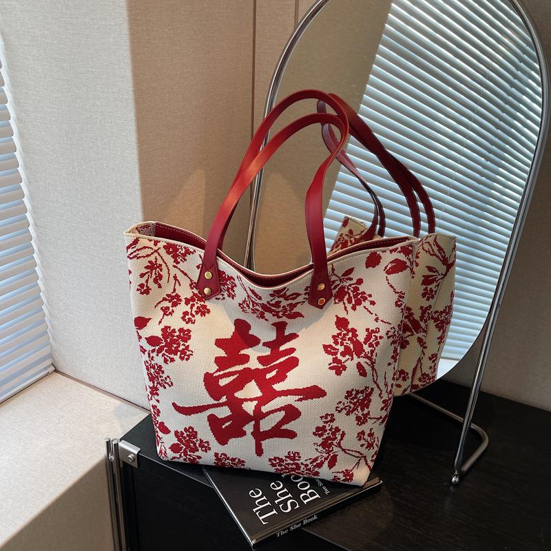 Tote bag women's new large-capacity portable shoulder bag festive red wedding bag