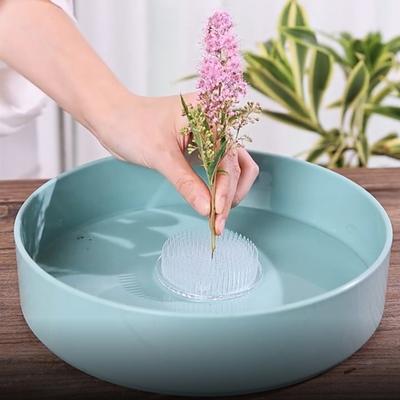 1/2/3 Stück Befestigungsbasis für Blumenarrangements, transparenter Blumenfrosch aus Kunststoff mit stabilen Stiften, Saugnäpfen, tragbares Werkzeug