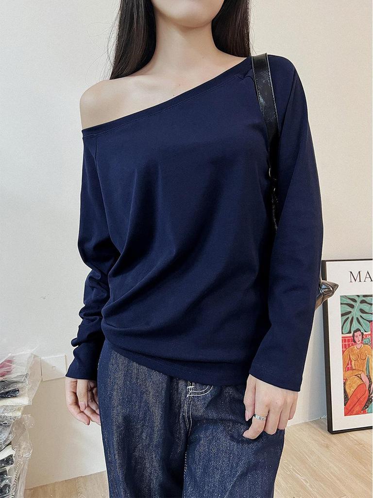 Zhang Jingyi Style Black Off-Shoulder Short-Sleeve Summer T-Shirt for Women - Slimming, Chic, Loose Fit, Diagonal Collar.