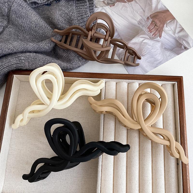 Pinces à cheveux vintage à motif géométrique creux, style crabe et requin, accessoires pour cheveux de fête pour femmes