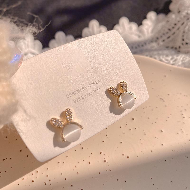 925 Sterling Silver Cat's Eye Stone Stud Earrings: High-End Retro French Design with Diamond-Set