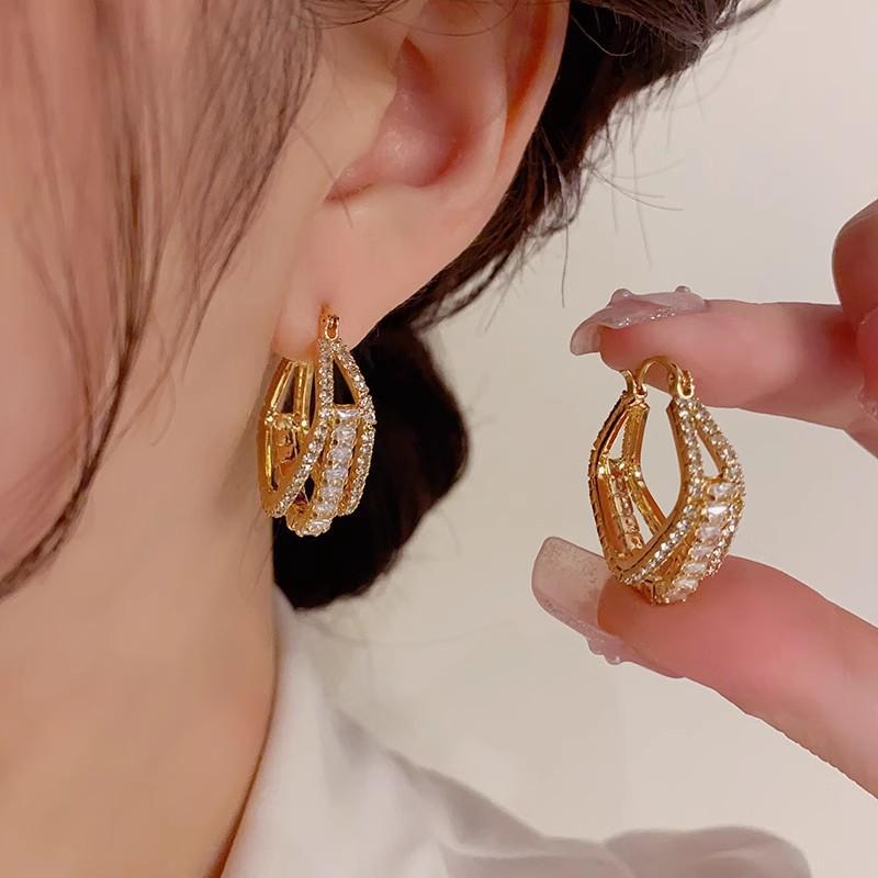 

Korean Geometric Diamond Square Earrings: Trendy, Elegant Women s Ear Jewelry