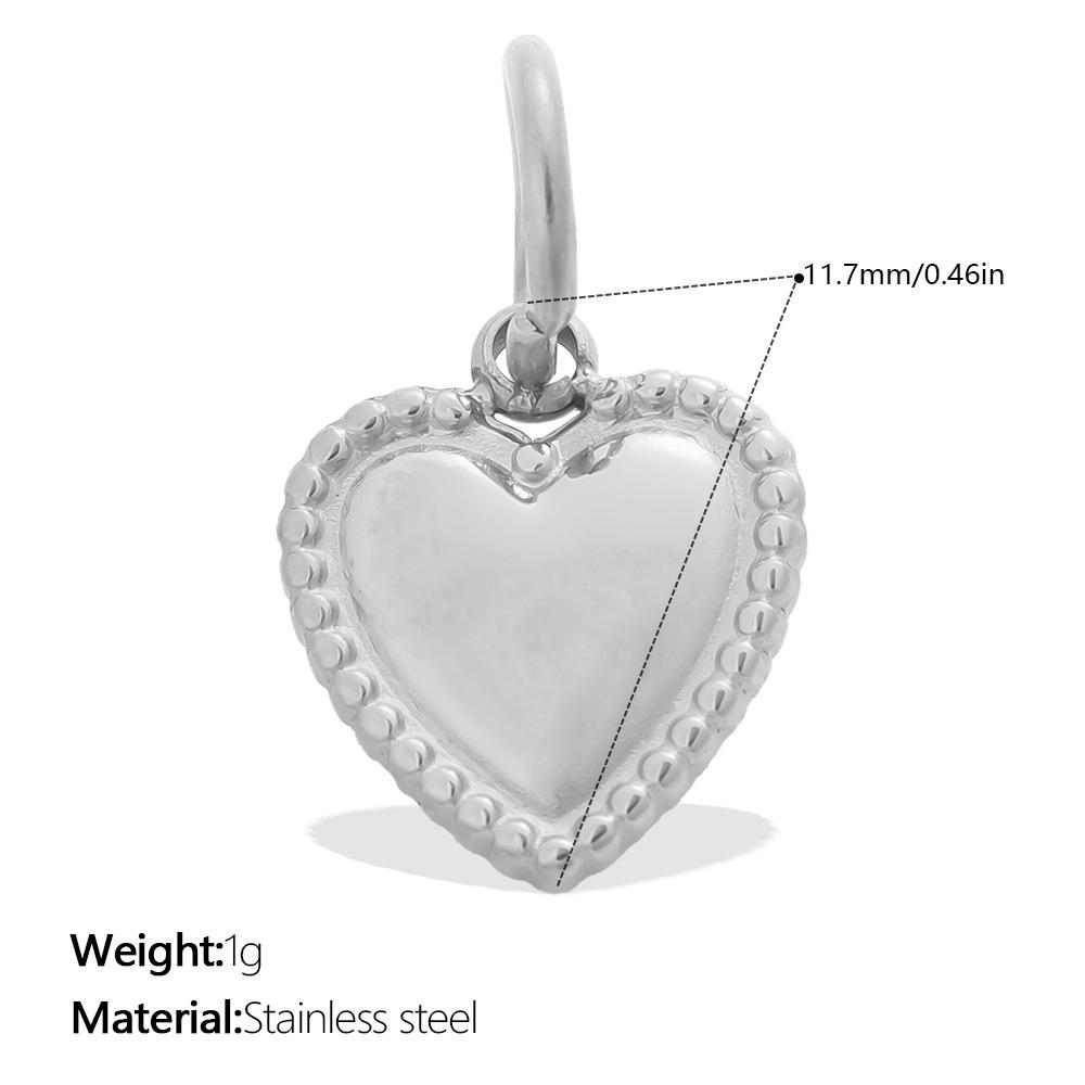 Exquisite Geometric Pendant: 3D Heart Camera Shape Jewelry