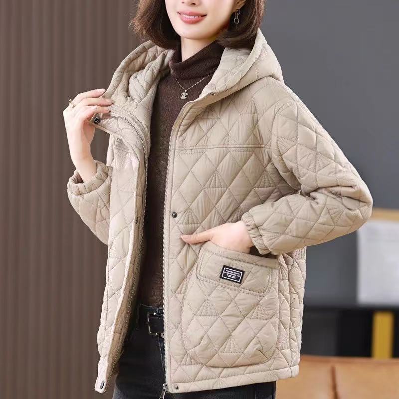 

Зимняя куртка средней длины с утеплителем, стеганое пальто, женская новая большого размера, свободная, повседневная, теплая, короткая куртка с небольшим утеплителем 3XL 145-80kg хаки