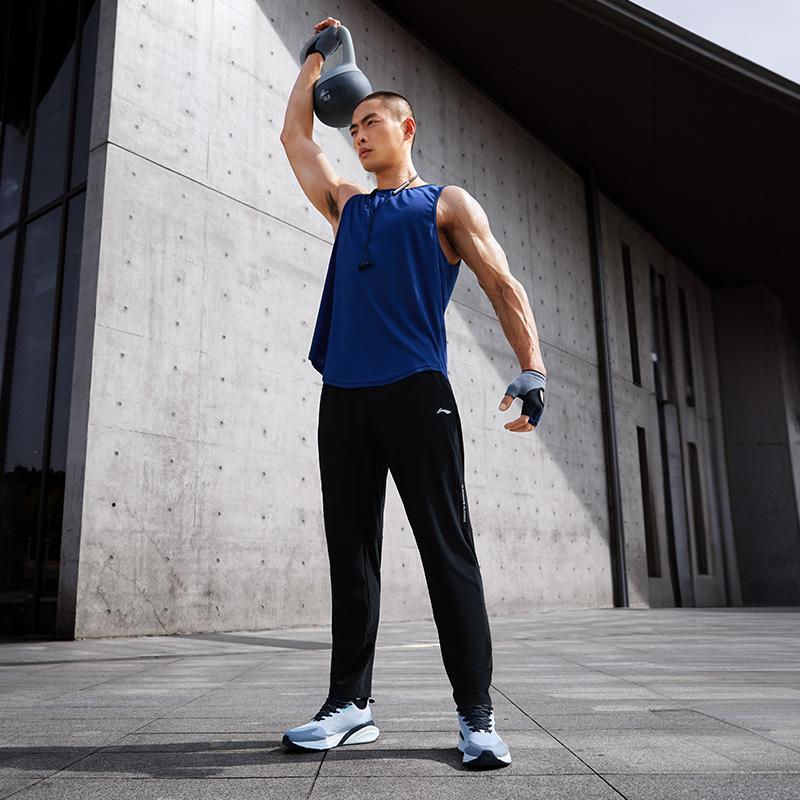 Li Ning Fitness Series Solid Color Straight Leg Ice Feel Moisture Wicking Knitted Sports Pants Men Pants Black AKYU413-1