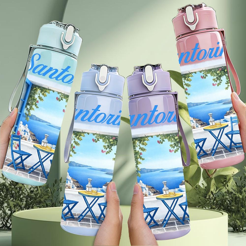 1PC Santorini Mediterranean House Pattern 750ml Color Plastic Sports Water Bottle Leakproof Flip Straw Lid Suitable for Sports Office Home Use