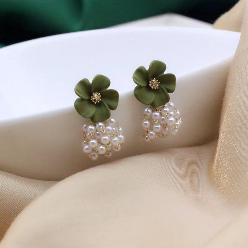 

New Fashion Simple Design Flowers Imitation Pearl Earrings Women Fresh Sweet Temperament Daily Match Accessories Gift