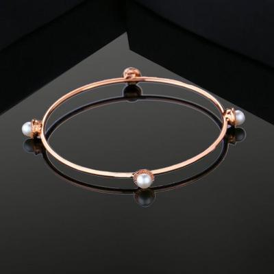 Stylish Women's Bracelet Made of Rose Gold with Pearls