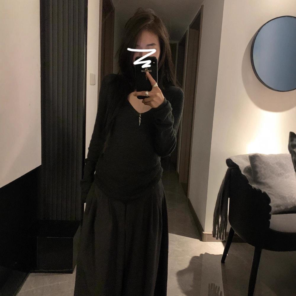 2025 Frühherbst Damen V-Ausschnitt Schlankmachender Strick Langarm Oberteil