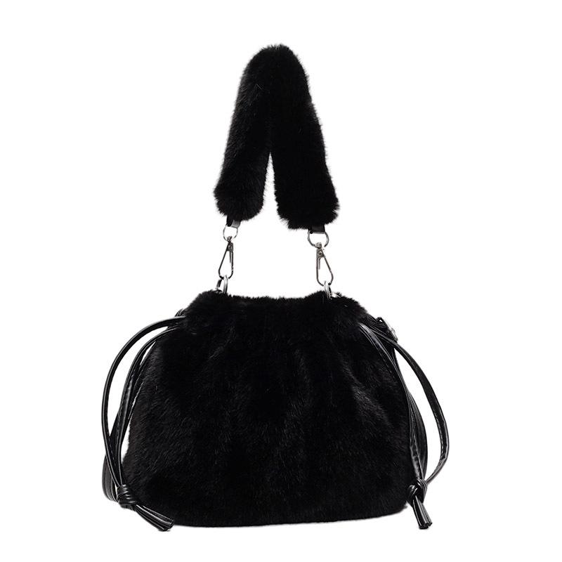 

This year s popular bucket bag women s 2025 autumn and winter Korean version fashion messenger bag women s niche versatile shoulder handbag чёрный