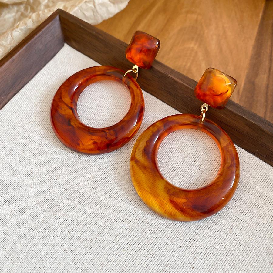 Autumn/Winter Retro Geometric Silver Needle Drop Earrings – High-End Fashion