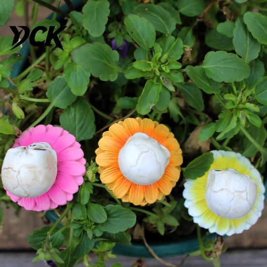 Halloween Skull Garden Stakes 3Pcs/Set Stakes, Chrysanthemum Yard Resin Decorative Plant Flower Ornaments for Lawn Patio Bed Decoration