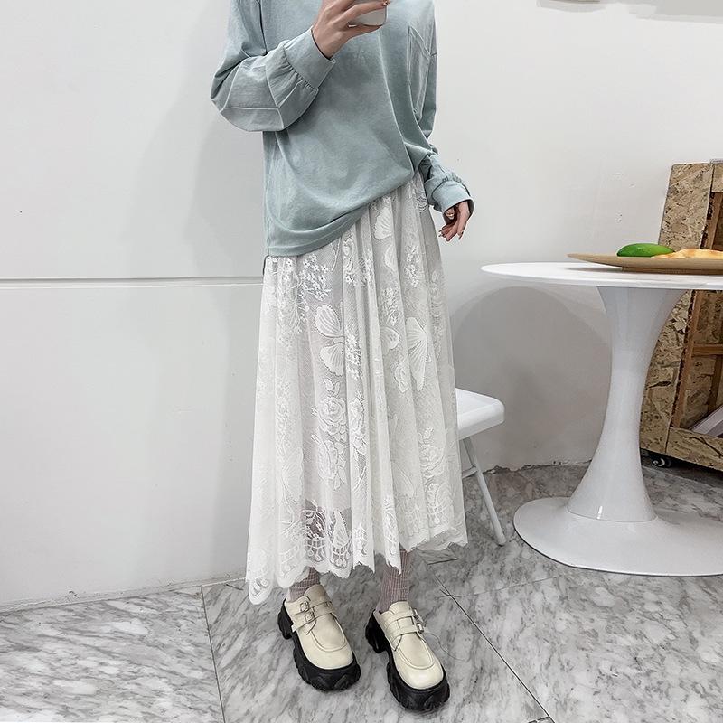 Hip-covering Slim Lace Skirt: 2024 Spring Korean High-Waist, Fresh Style, Elegant Swing