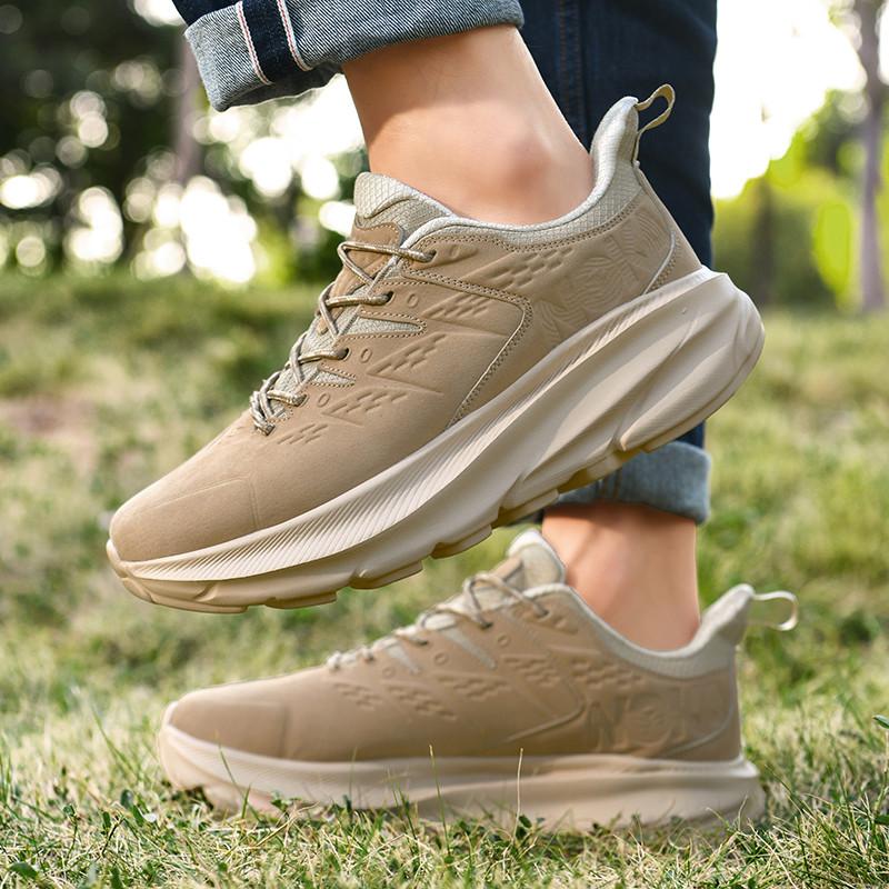 Herrenschuhe Sneakers Herrentennis Luxusschuhe Herren Casual Trainer Race Atmungsaktive modische Halbschuhe Laufschuhe für Männer
