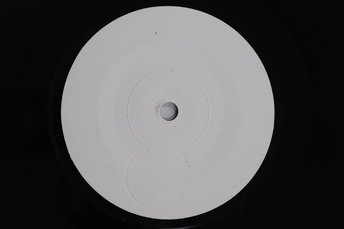 

7inch Record WAILING SOULS - Fire Deh A Muss Muss Tail / Version TS01 NOT ON LABEL / 2014 UK Reggae, Ska & Dub Used