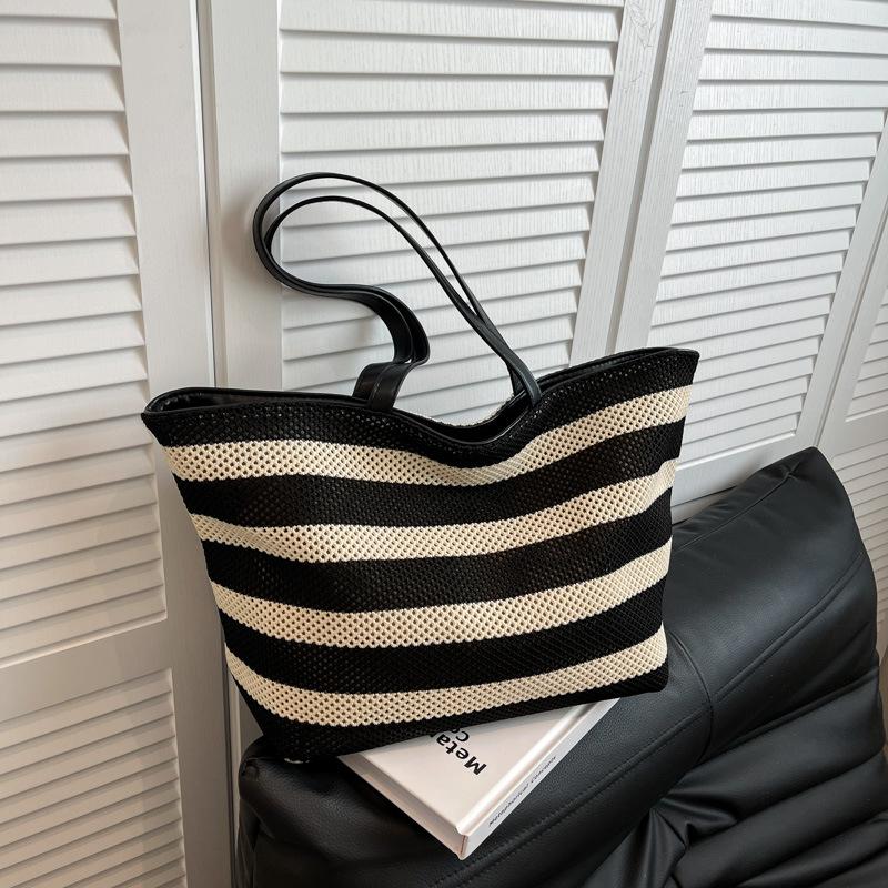 Black and white striped shopping bag Lazy wind tote bag Simple woven large-capacity shoulder commuter bag