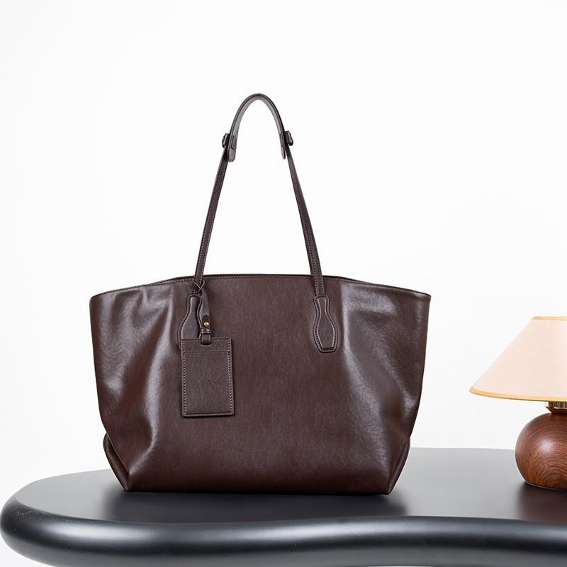 

Handheld Large Capacity Leather Tote Bag Women With Crystal Vegetable Tanned Cowhide A Relaxed Commuting Shoulder 35x17x30CM шоколадный