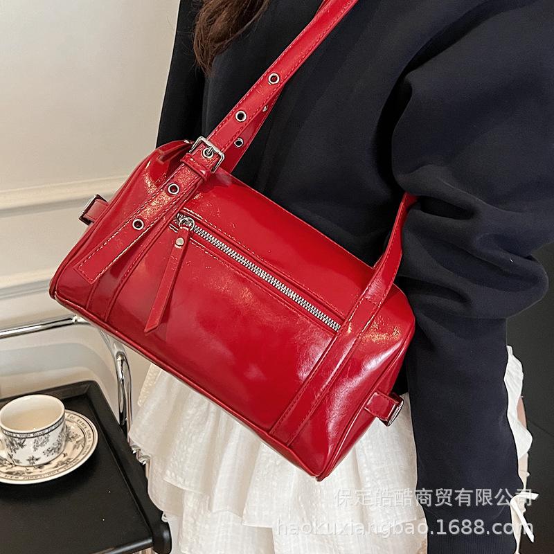 Premium sense small bag women 2025 new casual versatile pillow bag fashion commuter shoulder armpit bag handbag