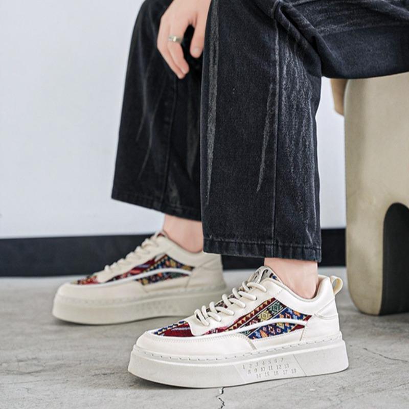 2025 Nationality Style Men Leather Casual Shoes Spring New Breathable Fabric Man Board Shoes Classic Platform Sports Shoes Plus