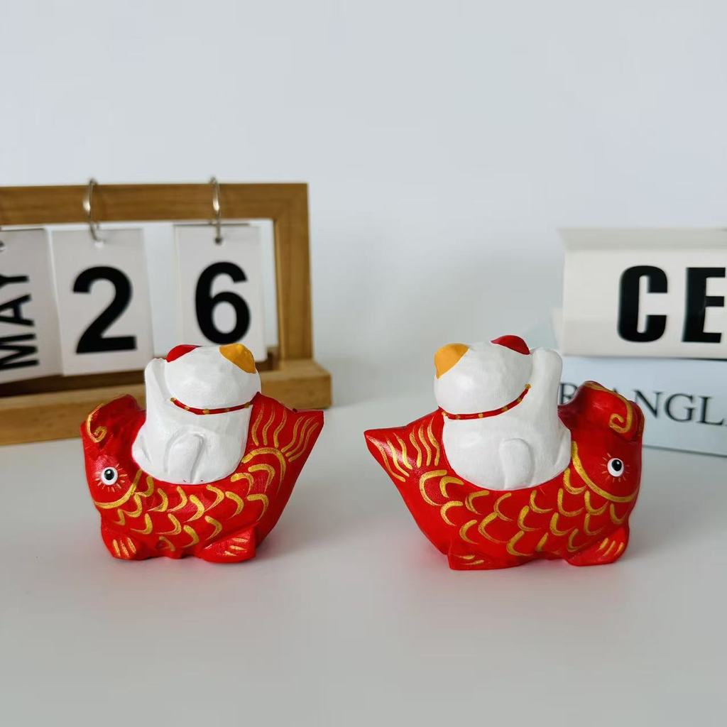 Wooden Maneki Neko Lucky Fish Ornament With Handcrafted Design For Office Decor And Giftgiving