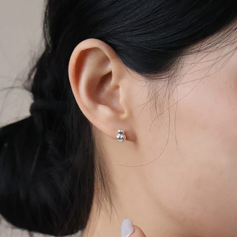 Monde Ligne Puff heart earring