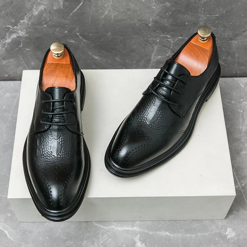 Men's Brogue Shoes Pointed High-end Banquet Dress Man Mens Shoes Leather Business Casual Shoes for Men Versatile