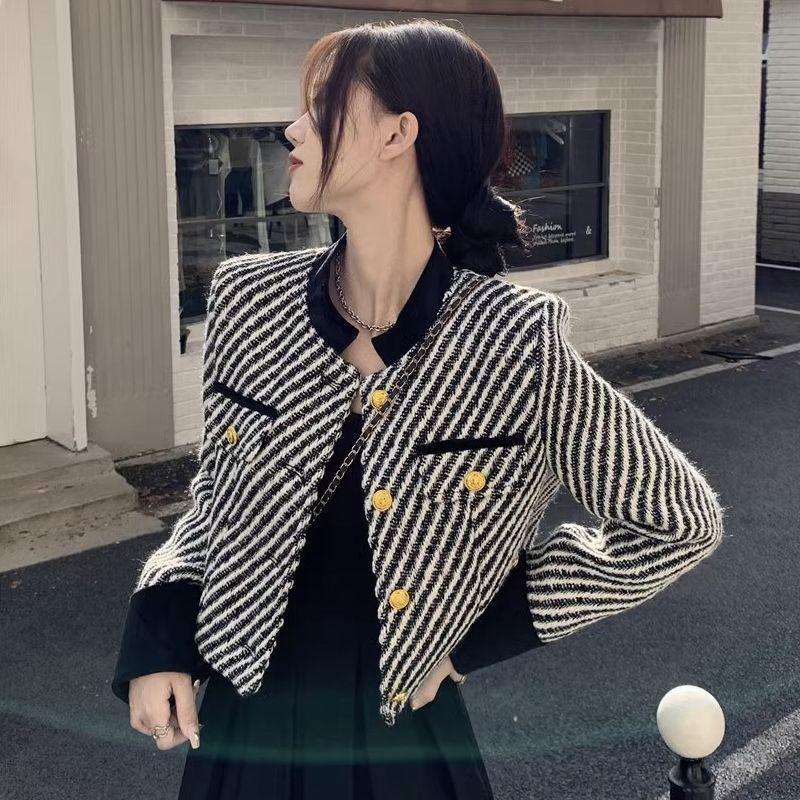 

Стильная и роскошная короткая куртка для миниатюрных женщин с плотным и теплым дизайном S