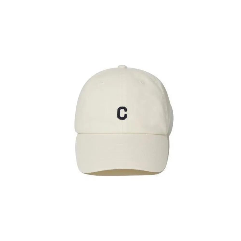 Kleine C-Logo Flache Stickerei Standard Passform Baseballkappe Elfenbein