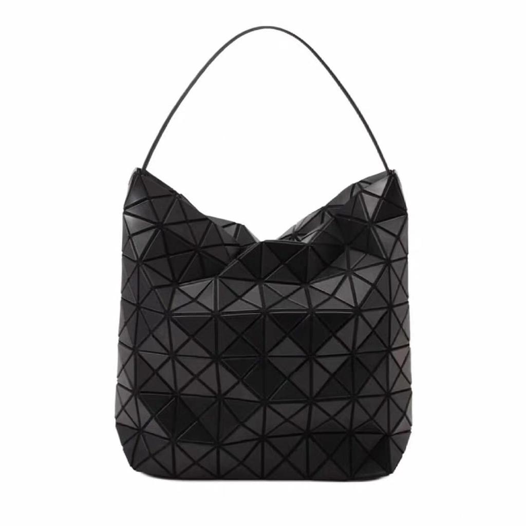 Japan Rhombus Maze Valley Obo Bag Light Luxury Simple Portable Shoulder Bucket Bag Crescent Bag