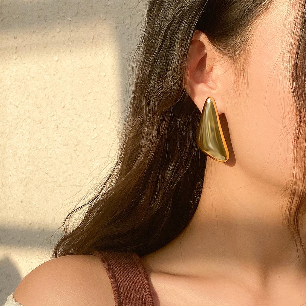 Fashion pleated metal smooth folding stud earrings women's retro versatile geometric earrings earrings