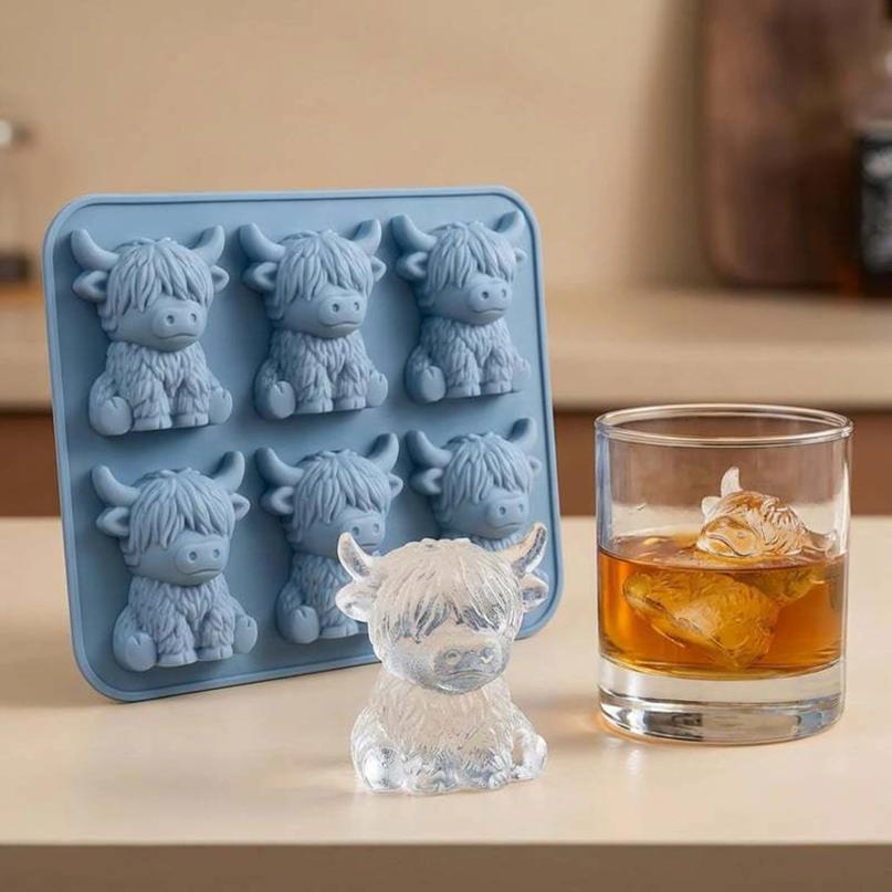 Silicone 3D Highland Cow Ice Cube Tray Easy To Demold Highland Cattle Casting Moulds for Handmade Wax Soap Craft Home Decor