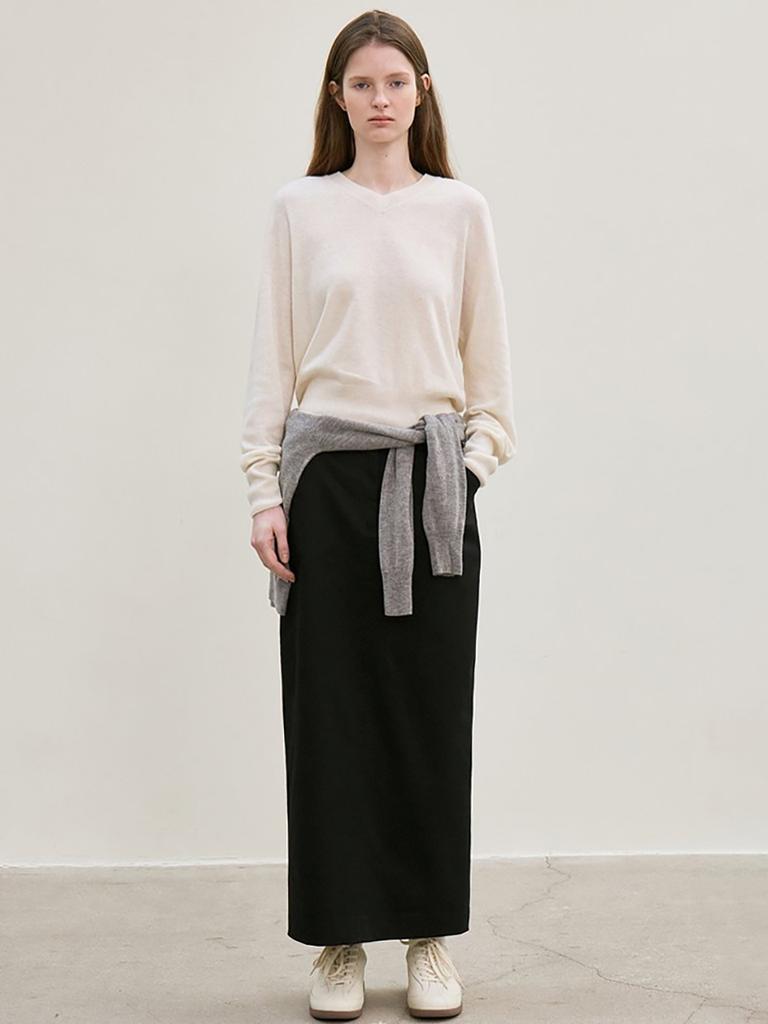 LE Cashmere Whole Garment V-Neck Knit Pullover (Ivory)
